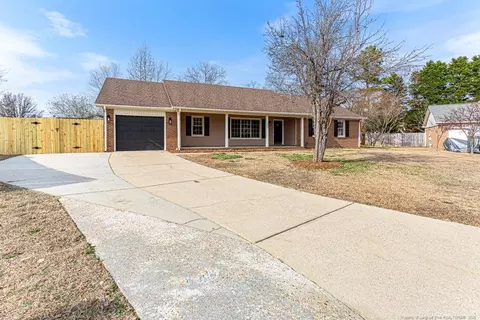 1604 Hazelhurst Dr, Fayetteville, NC 28314
