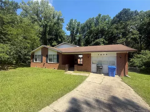 1605 Snead Ave, Fayetteville, NC 28303