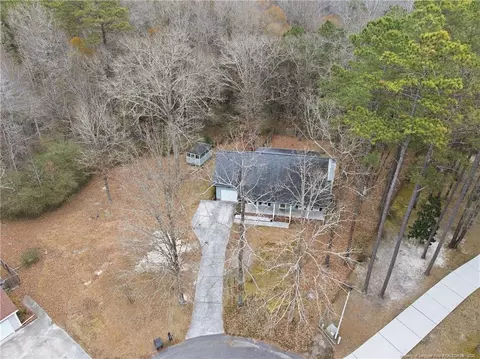 95 S Hillside Dr, Spring Lake, NC 28390