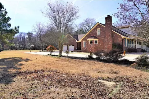 Exterior - 1470 Beard Rd, Wade, NC 28395 photo 6 of 15