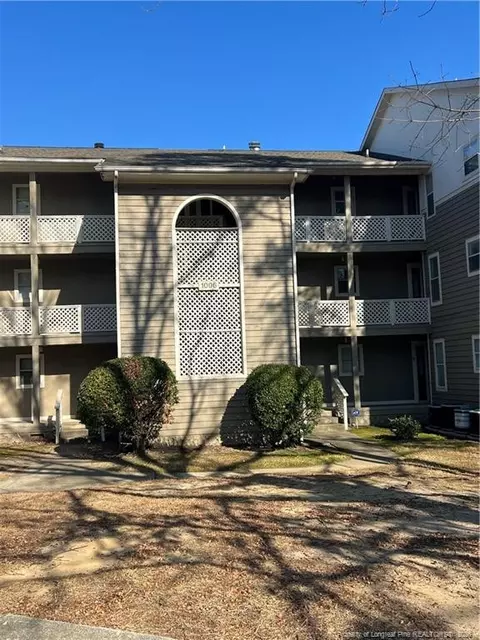 1006 Brookhollow Dr #1, Fayetteville, NC 28314