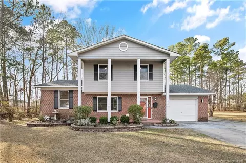 1040 Rim Rd, Fayetteville, NC 28314