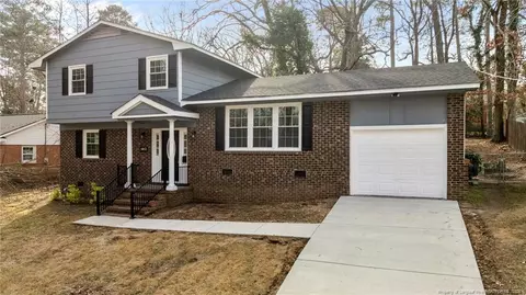 1813 Spruce St, Fayetteville, NC 28303