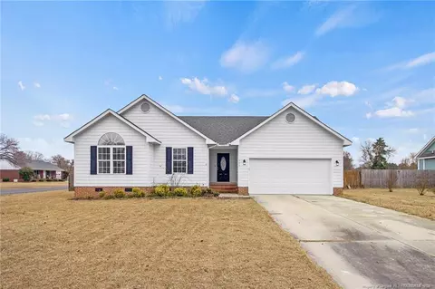 301 Stonewall St, Raeford, NC 28376