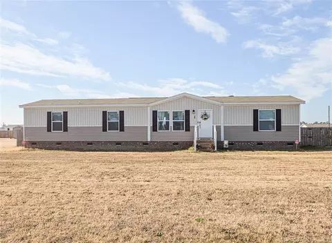 30 Bermuda Dr, Saint Pauls, NC 28384