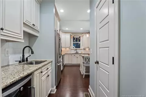 Entry Way - 38 Overview Ct, Spring Lake, NC 28390 photo 3 of 6