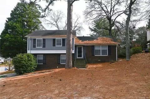 508 Bay Shore Dr, Fayetteville, NC 28301