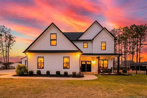 411 Midway Dr, Raeford, NC 28376