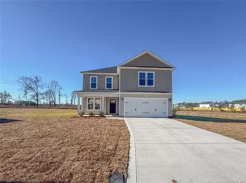 4050 Racking Horse Rd, Hope Mills, NC 28348