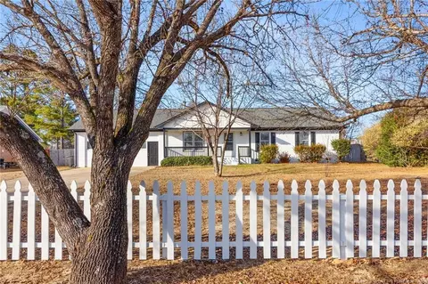 6250 Waldos Beach Rd, Fayetteville, NC 28306