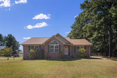 151 Ballard Dr, Raeford, NC 28376