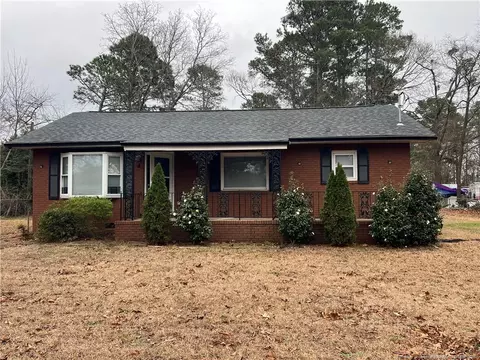 4969 Arlington St, Hope Mills, NC 28348