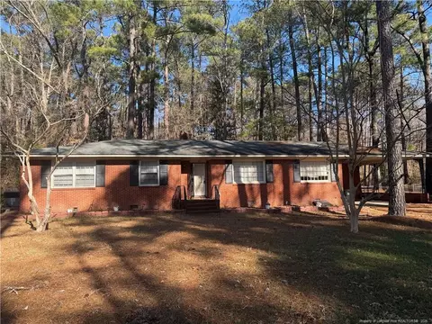 511 Sherman Dr, Fayetteville, NC 28301