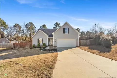 110 Camden Ct E, Sanford, NC 27332
