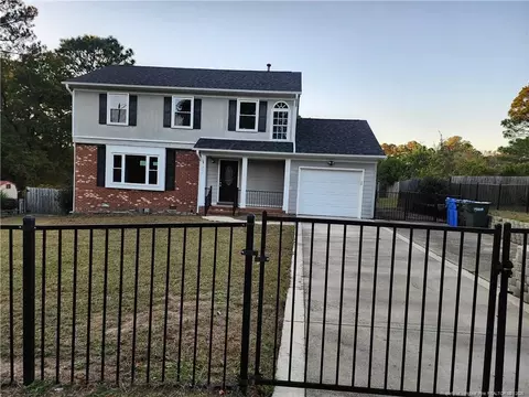 5206 Remington Rd, Fayetteville, NC 28311