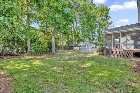 Exterior - 130 Red Robin Dr, Dunn, NC 28334 photo 13 of 15