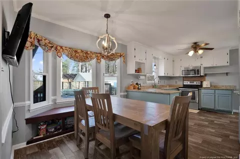 Dining - 130 Red Robin Dr, Dunn, NC 28334 photo 1 of 1