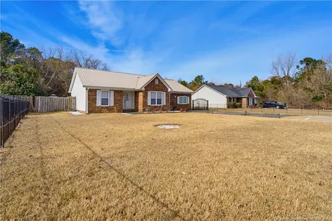 2140 Fargo Dr, Fayetteville, NC 28306