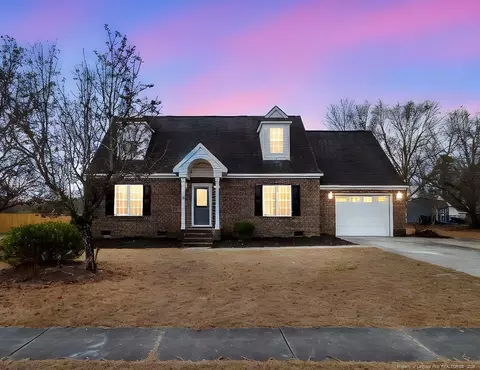 122 Spring Valley Dr, Raeford, NC 28376