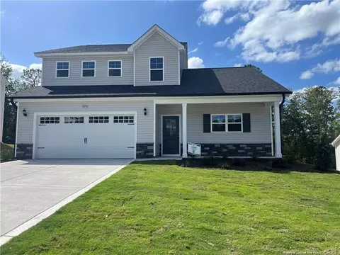 3870 Blackhills Rd, Fayetteville, NC 28311