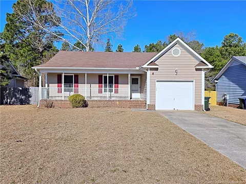 558 Prestige Blvd, Fayetteville, NC 28314