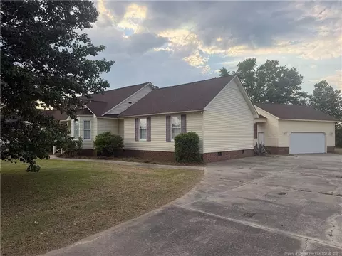 47 Hidden Cove Ln, Clinton, NC 28328