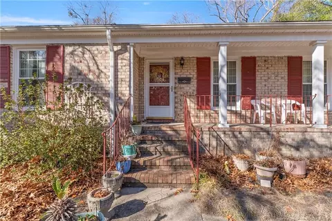 524 Anson Dr, Fayetteville, NC 28311