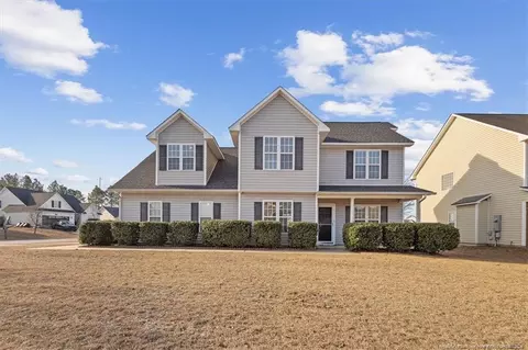 1203 Chimney Swift Dr, Fayetteville, NC 28306
