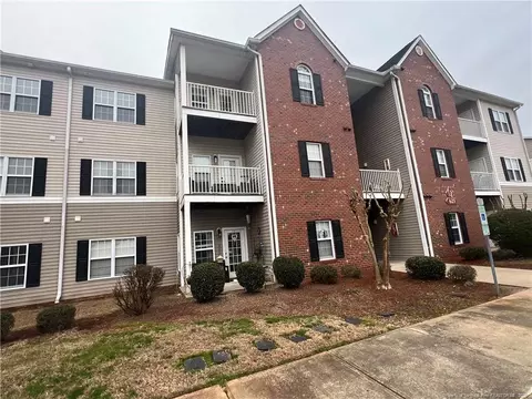 621 Marshtree Ln #305, Fayetteville, NC 28314