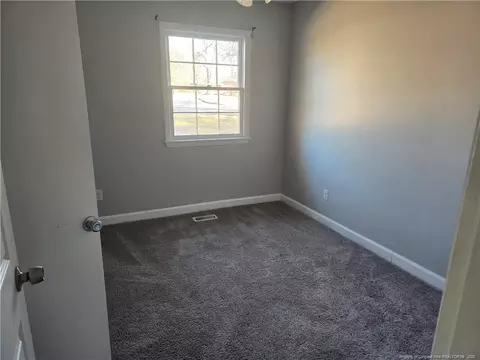 195 Gladiola Dr, Spring Lake, NC 28390 photo 5