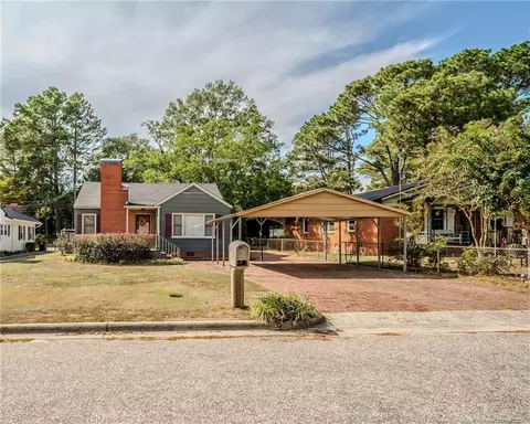 111 E Mcneill Dr, Red Springs, NC 28377