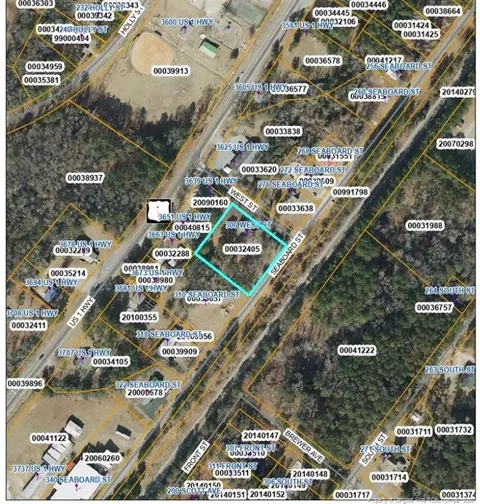300 West St, Vass, NC 28394
