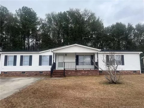 7353 April Dr, Fayetteville, NC 28314