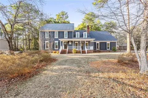 7716 Siple Ave, Fayetteville, NC 28304
