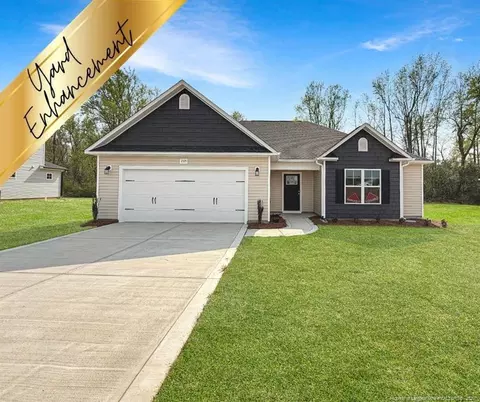 205 Crusher Dr, Parkton, NC 28371