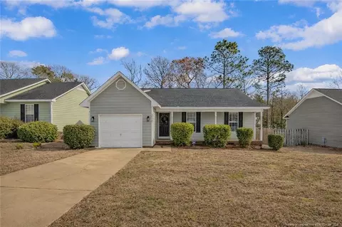 3129 Nontucket Ln, Hope Mills, NC 28348
