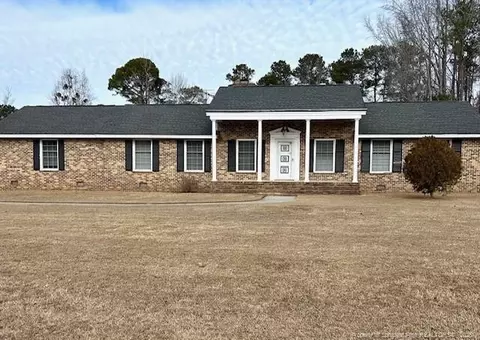 102 Kyle St, Lumberton, NC 28358