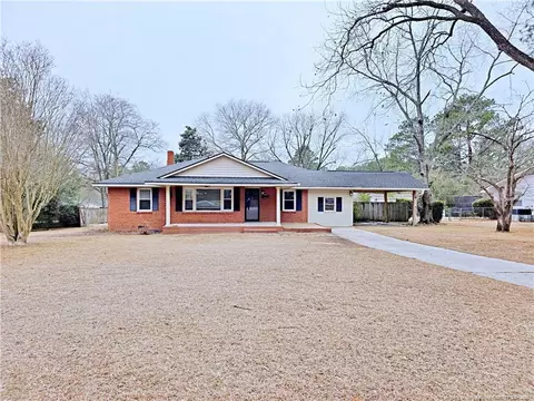 306 Fairfield Rd, Fayetteville, NC 28303