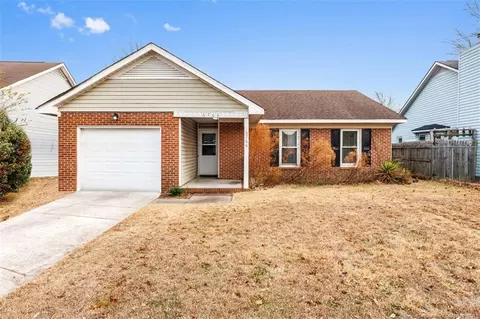 6766 Winchester St, Fayetteville, NC 28314