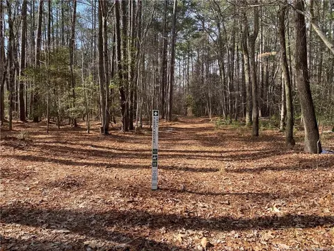 Western Trail, Carthage, NC 28327