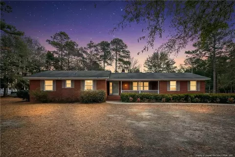 247 Woodrow Ln, Raeford, NC 28376