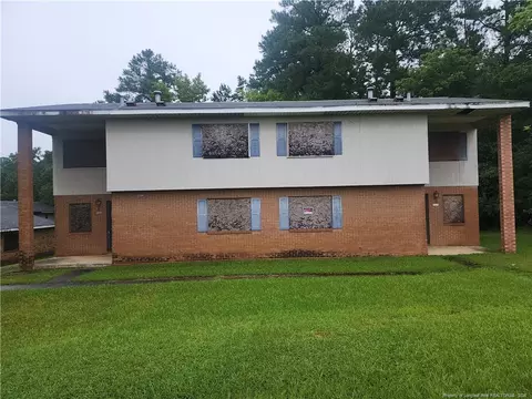 1110 W Garden St, Sanford, NC 27330