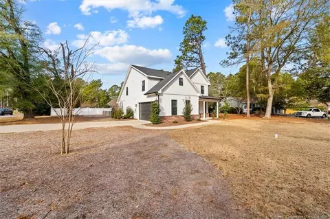 Exterior - 105 Tamarisk Ln, Pinehurst, NC 28374 photo 2 of 6