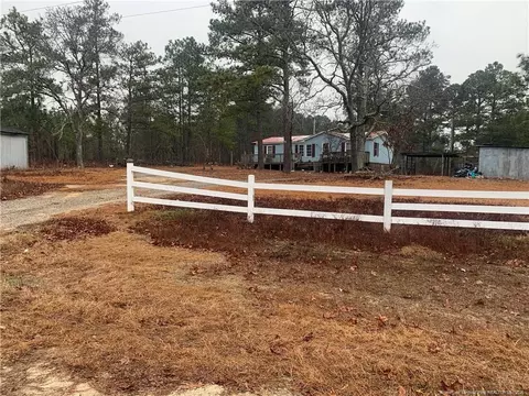 682 Blacks Chapel Dr, Sanford, NC 27332