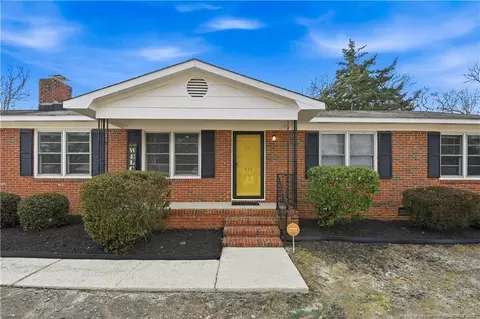 823 Muskegon Dr, Fayetteville, NC 28311