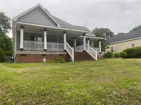 2113 Lee Ave, Sanford, NC 27330