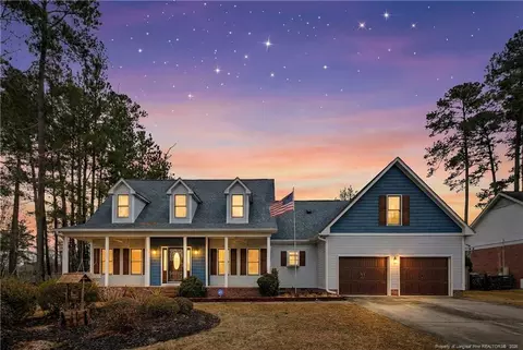 8406 Umstead Rd, Fayetteville, NC 28304