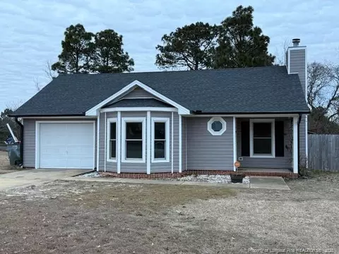 5886 Ingersol Cir, Hope Mills, NC 28348