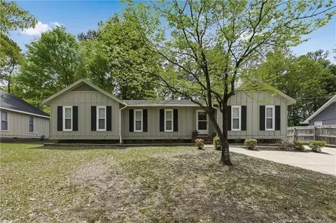 4735 Belford Rd, Fayetteville, NC 28314