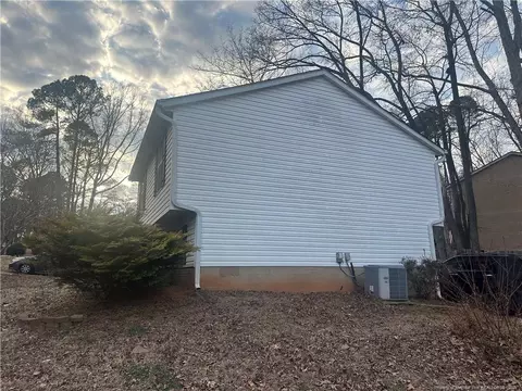 7121 Shellburne Dr, Raleigh, NC 27612 photo 17